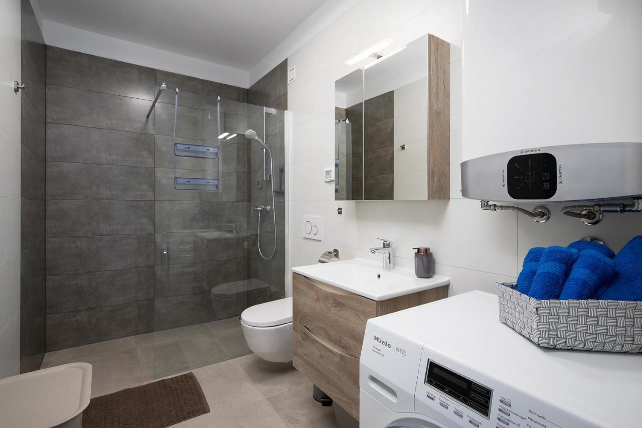 Apartman Damjan Pjescana Uvala Exterior foto