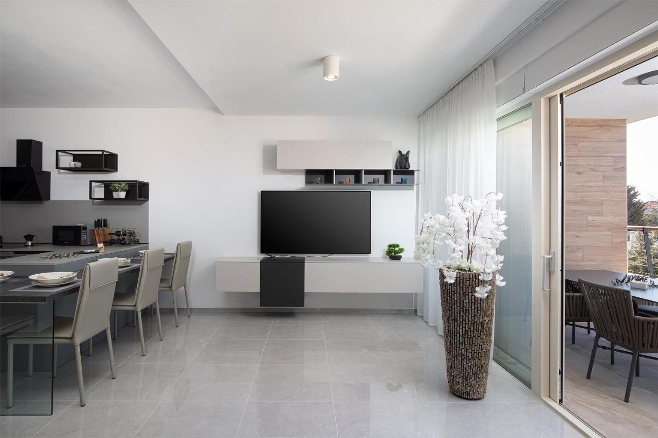 Apartman Damjan Pjescana Uvala Exterior foto